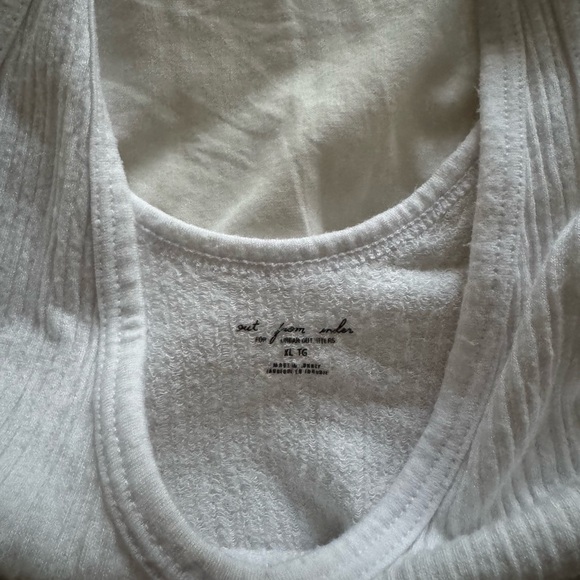 Out From Under Seamless Ribbed Cropped Tank Top - Picture 2 of 3